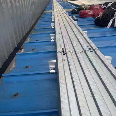 Un buen precio. 0.5 pulgadas de pasarela solar en el techo Resistencia al deslizamiento y bajo mantenimiento en línea